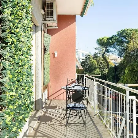 Intero - Aurelio - Metro A Apartment *