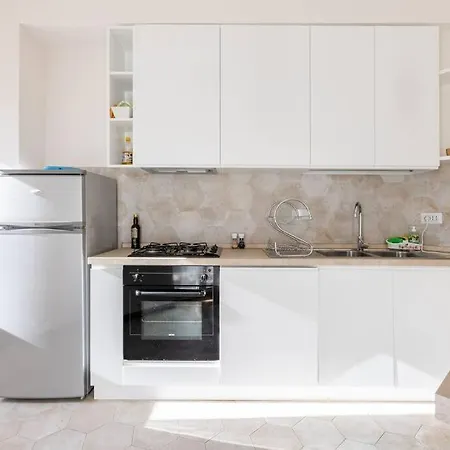 Intero - Aurelio - Metro A Apartment *